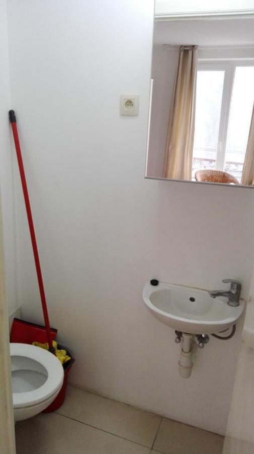 Central Studio Close To Grand Place For 2 Brussels Luaran gambar